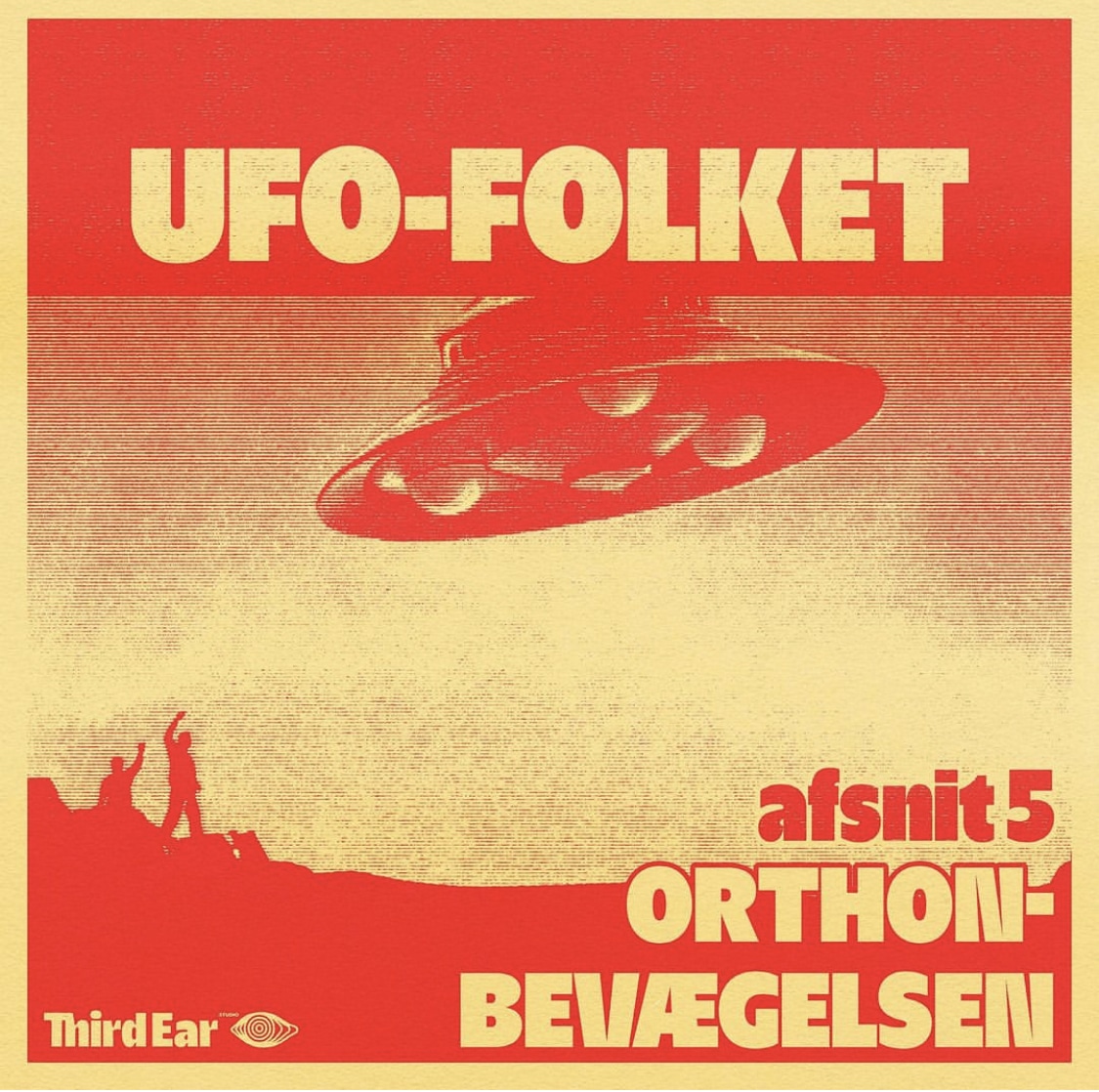 I denne episode af UFO-Folket er Martin Birket-Smidt igen taget på tur til det jyske, hvor han både besøger den erfarne rapport-optager Torben Birkeholm og ufo-vidnet Claus Lindholm.